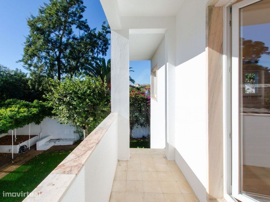 Moradia T4 + 1 em Tercena