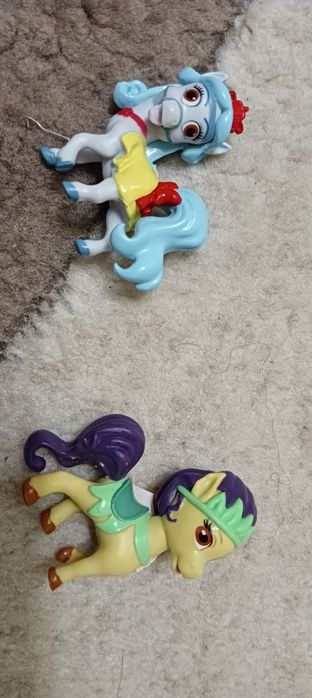 Продам іграшки з кіндерів або дрібні