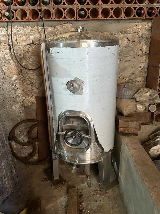 Cuba inox 350 litros  para vinho