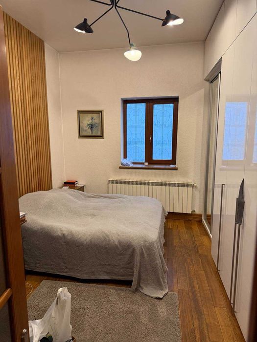 Продаж будинку в центрі міста Тячів