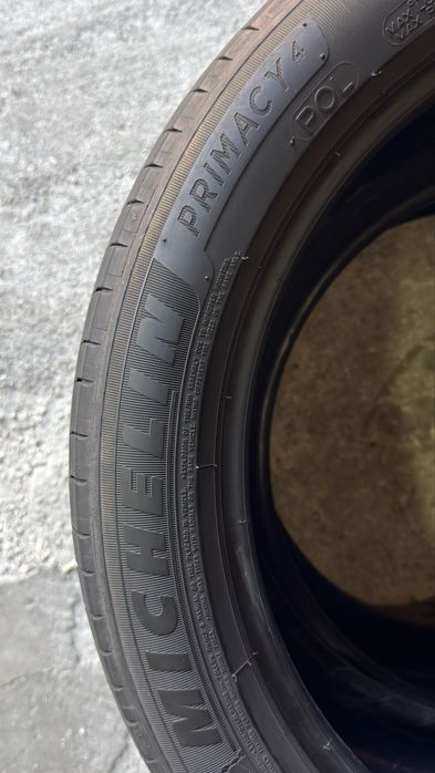 Pneus 245/45r19 Michelin Primacy 4 com 75% piso