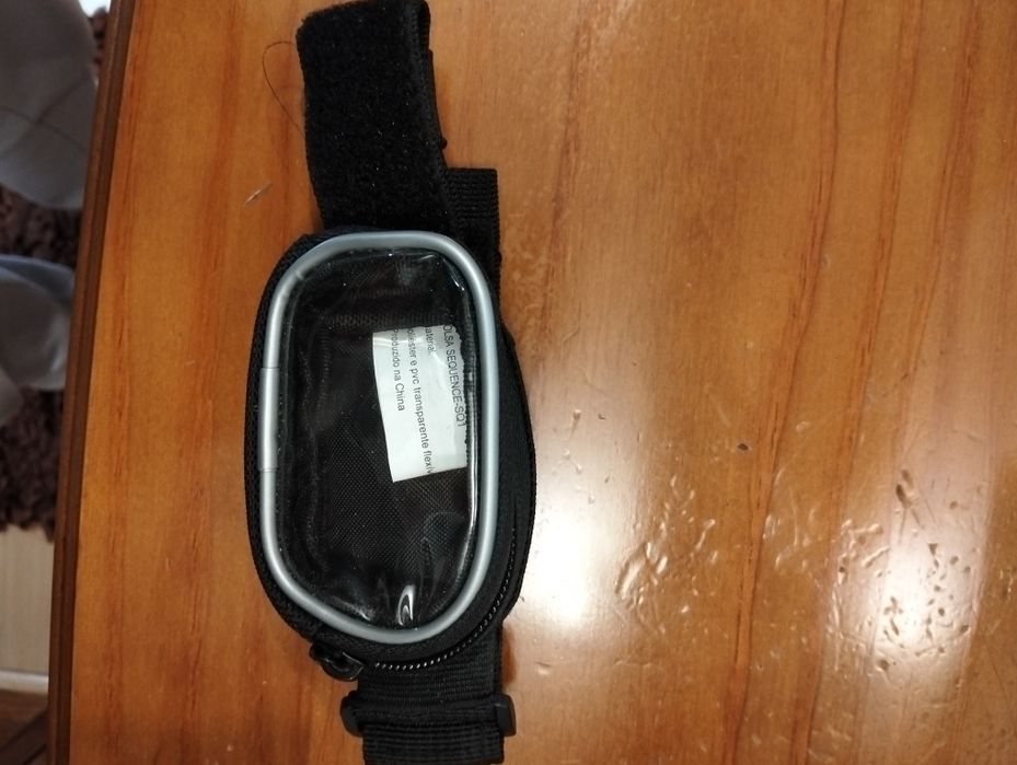 Braçadeira para via verde