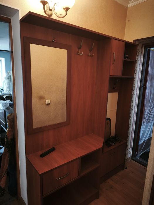 Прихожа в хорошому стані