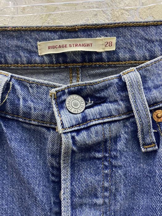 Джинси жіночі levis 28 розмір