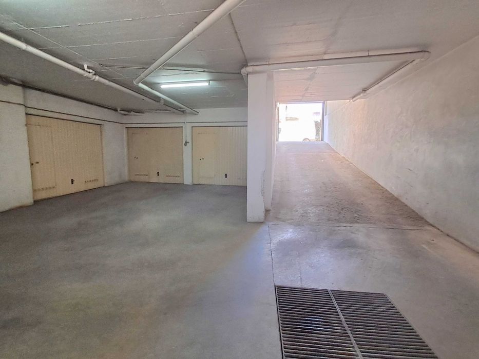 Garagem no Bairro Afonso Costa