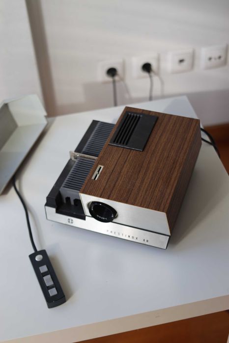 Projetor de slides Prestinox 4R