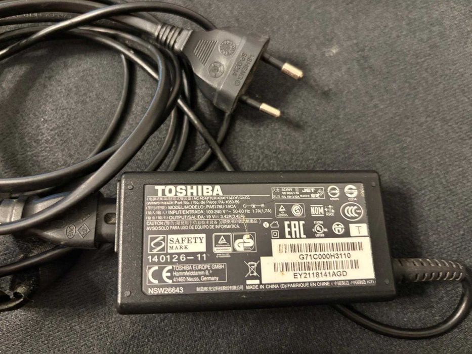 Portatil Toshiba Satellite Skullcandy L50-B-2DJ
