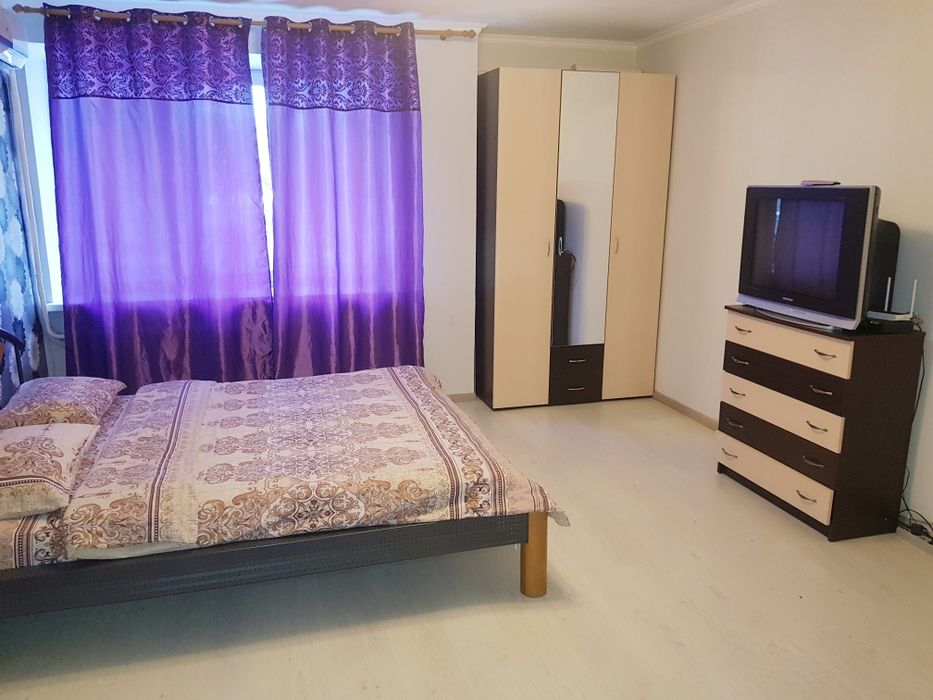 1-к посуточно Юлии Здановской 31, Институт рака 1мин.