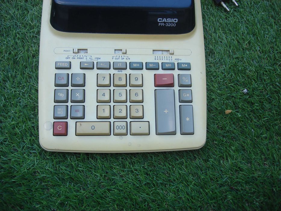 calculadora com impressão antiga