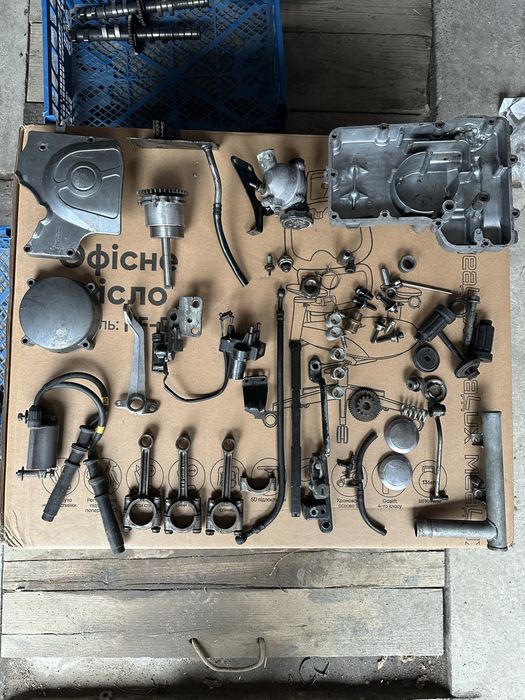 Продам залишки  KAWASAKI zzr 600-400