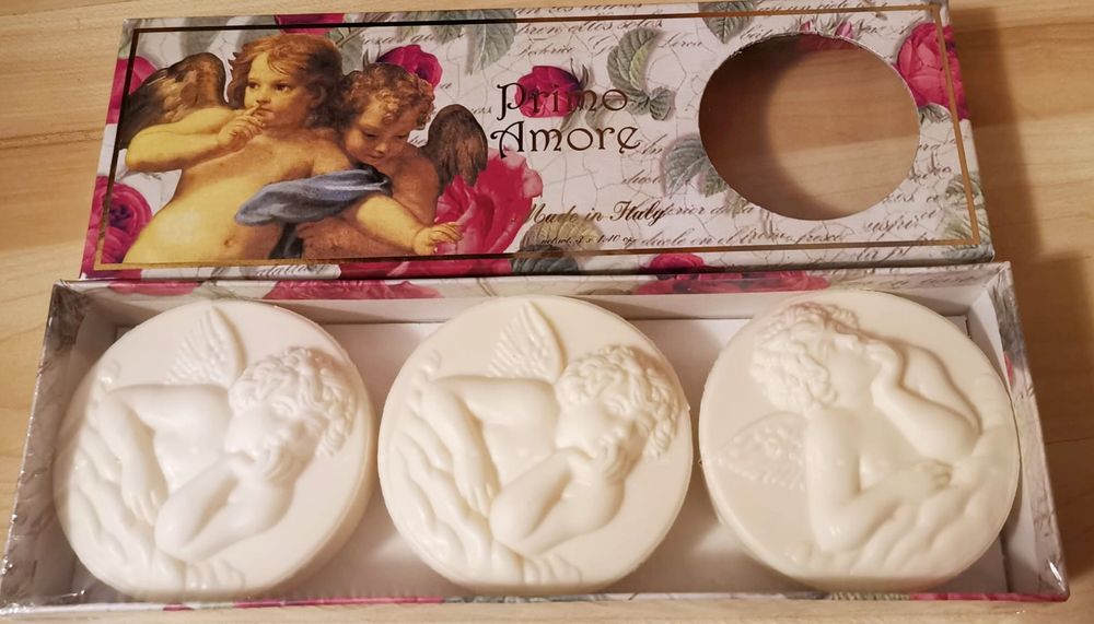 Zestaw włoskich oryginalych mydeł w kostce AMORE 3*125g