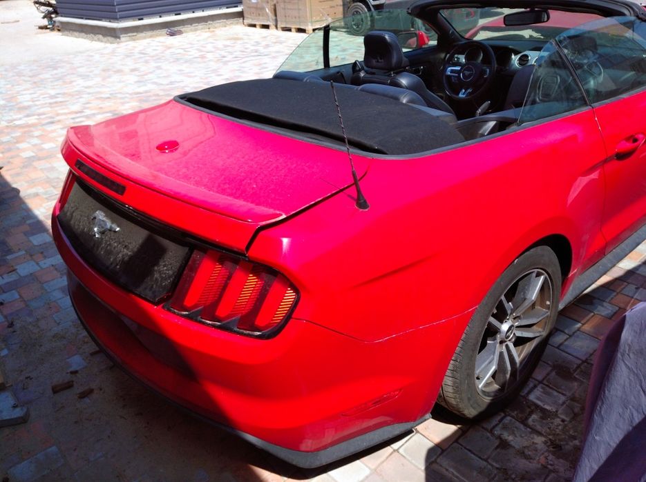 Четверть задняя левая кабриолет Ford Mustang 2015-2018