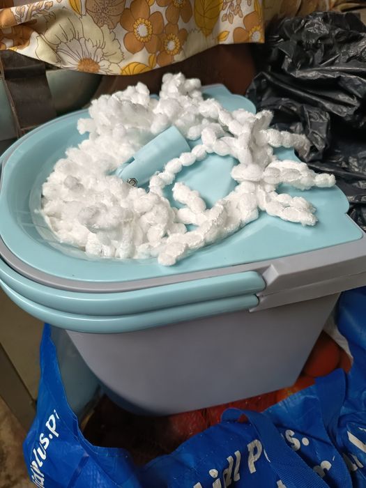 Balde e esfregona novo