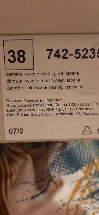 Sylwestrowe buty damskie Bata r. 38