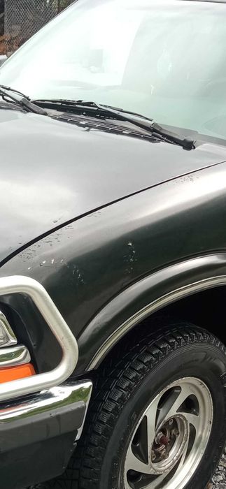 Chevrolet blazer ładny stan. Zamiana łódź motorowa lub inne.