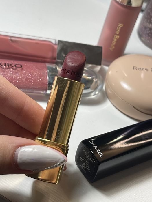 unikatowy numer! 70 Chanel Rouge Allure Velvet Matowa Pomadka