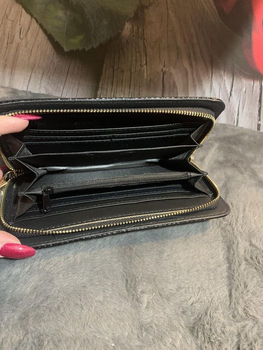 Nowy damski portfel  guess