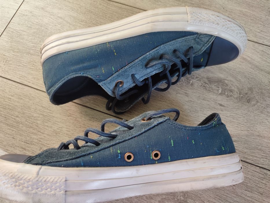 Converse granatowe