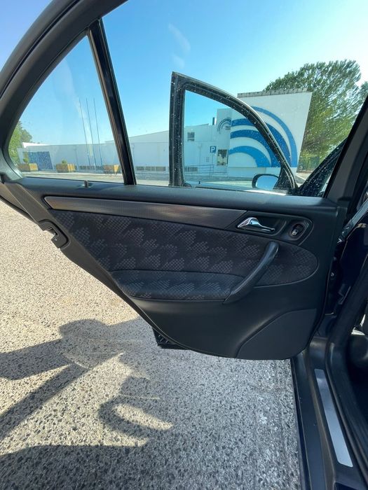 Mercedes C220 Elegance — 2002