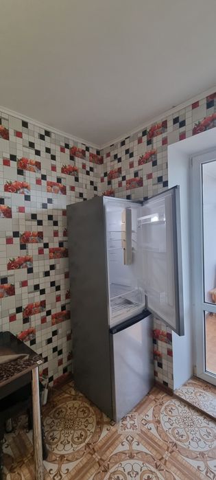 Сучасна квартира на Шуменському . Вікна на Миколаїв .