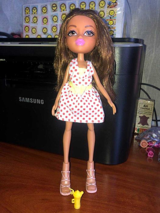 кукла Bratz Ясмин