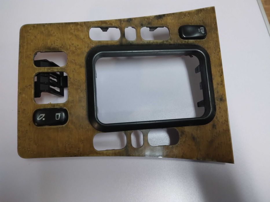 Consola Central de Mercedes E200 CDI 1999