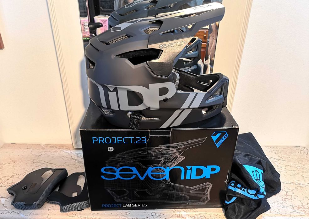 Capacete ENDURO ABS - SEVENidp Preto XL-62 cm - NOVO