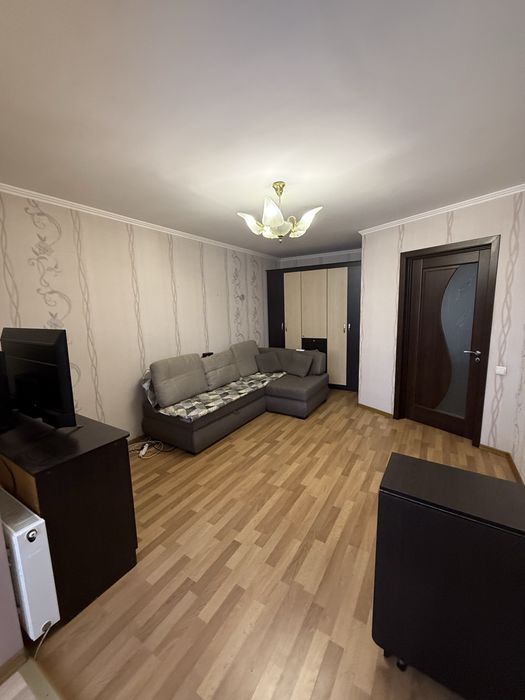 Продам 1 комнатную квартиру в центре