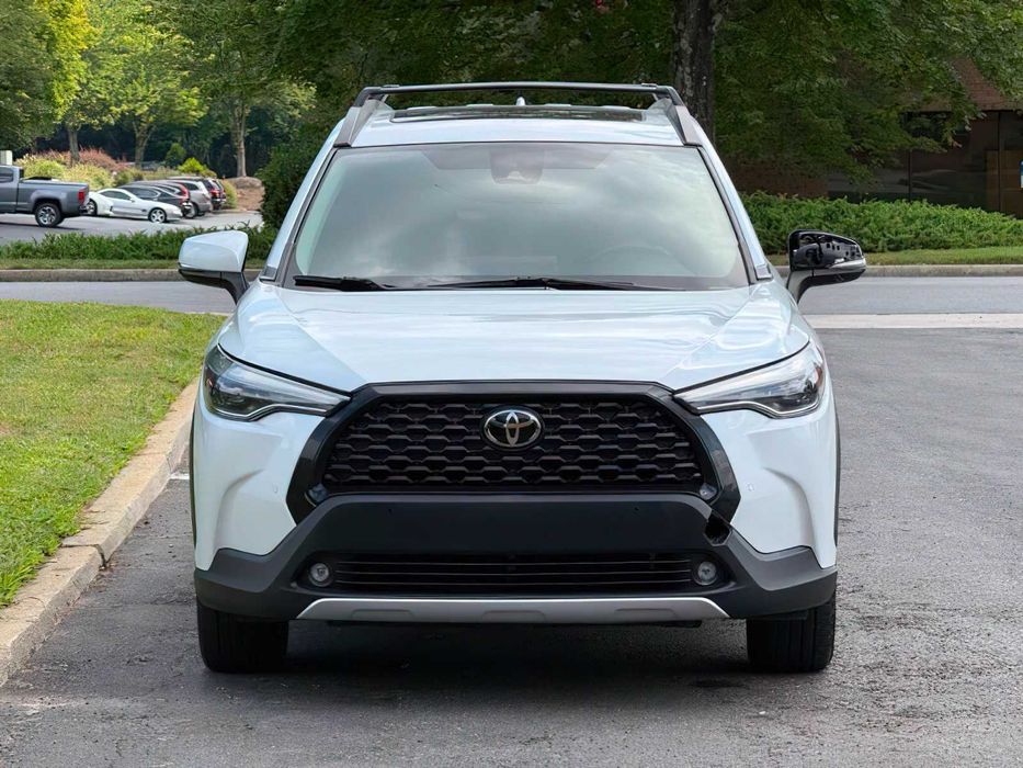 Toyota Corolla Cross XLE      2022