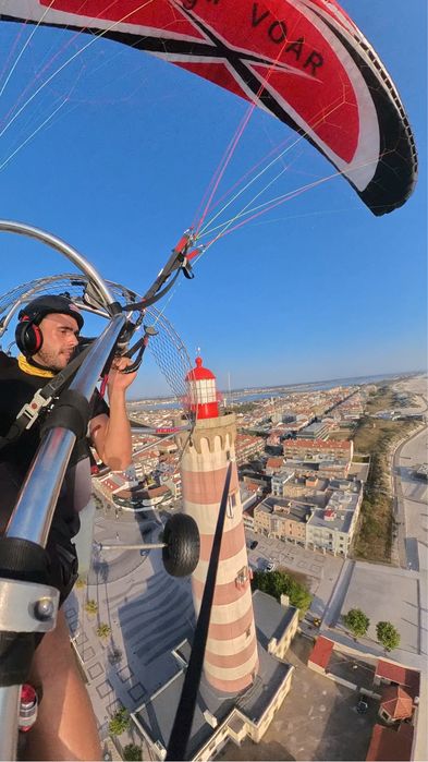 Voo de paramotor pelas praias de aveiro