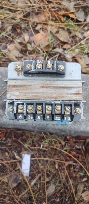 Продаються б/в трансформаториі