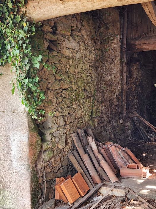 Pedras para chão e muro