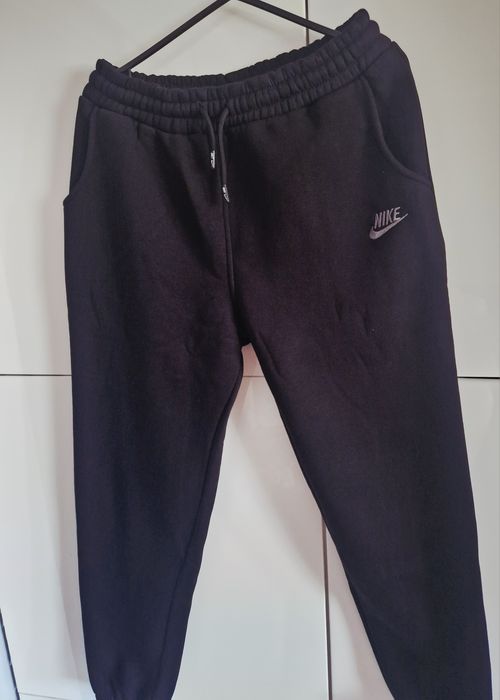 Spodnie dresowe  nowe NIKE xxl.