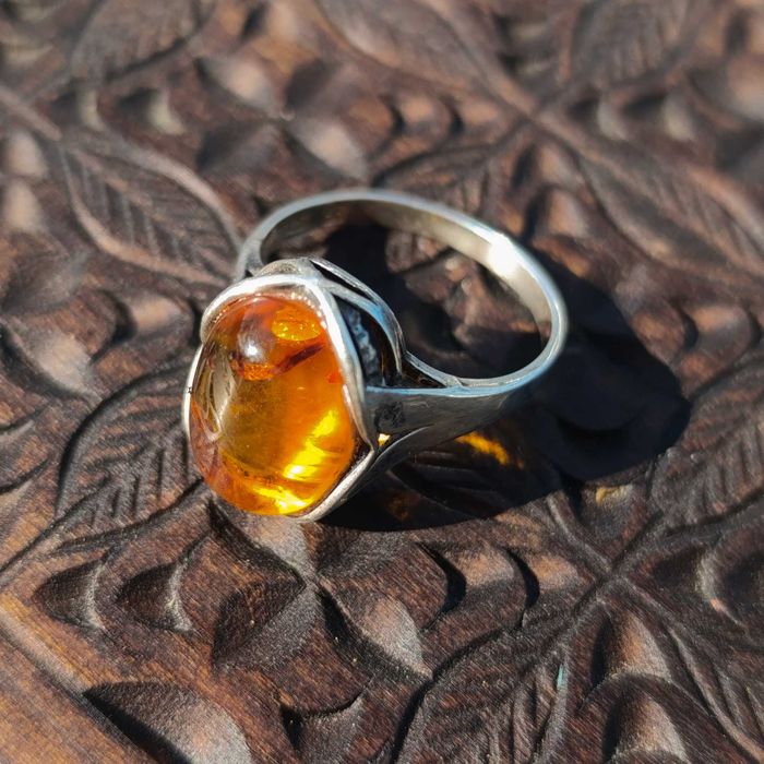 Срібна ввінтажна каблучка з бурштином, 925 проба, 18р