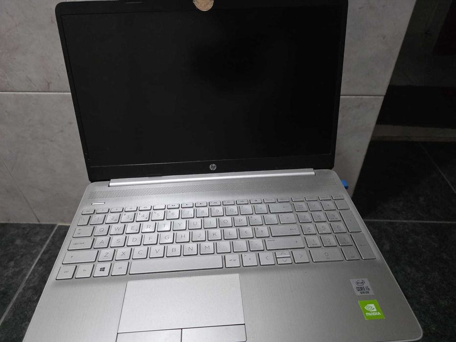 PC PORTATIL HP nte!(R) Core(TM) i5-1035G1 CPU @ 1.00GHz
