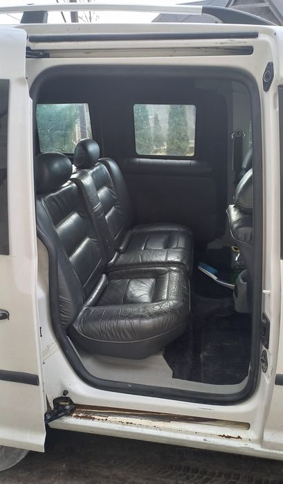 Автомобіль Фольсваген Кадік