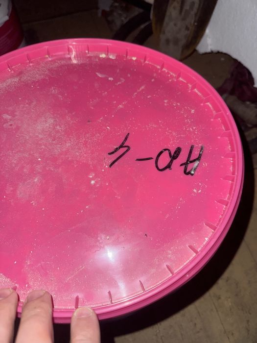 Короїд церезіт у відрах та барашек