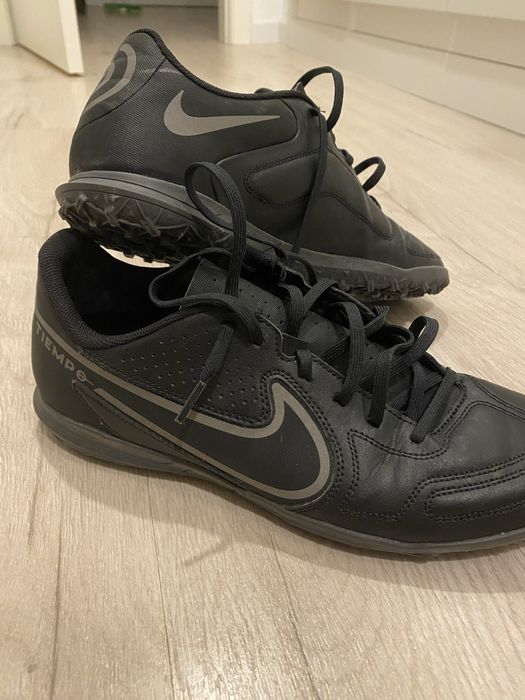 Chuteiras Nike Tiempo 44