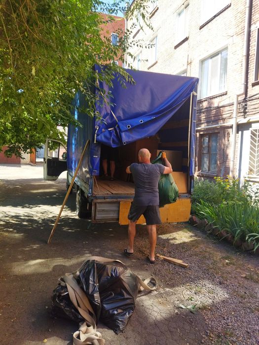 Услуги грузчиків вивіз сміття .