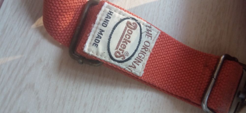 Nerka Dockers brązowo pomarańczowa