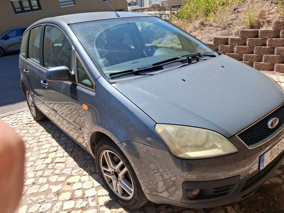 FORD CMAX 2004 com danos na traseira
