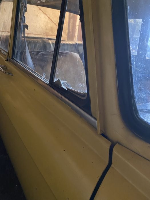 Автомобіль Москвич 412