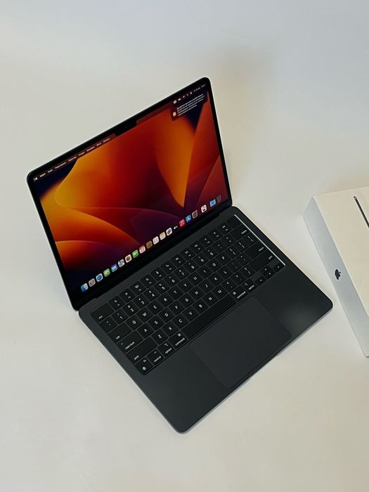 Macbook Air 13 2022 M2 | 8 GB | 256 GB Midnight