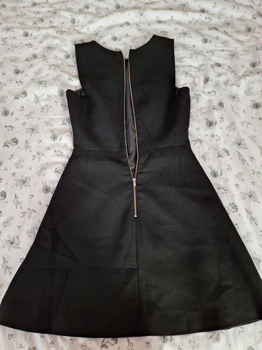 Бесплатно чёрное платье Zara