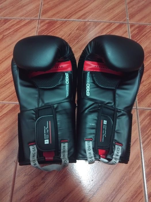 Luvas de boxe como novas