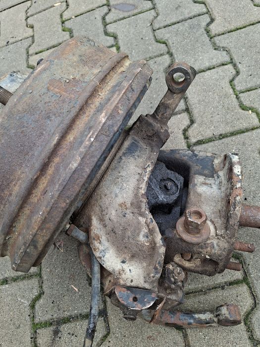 Zwrotnica Robur most przedni 4x4