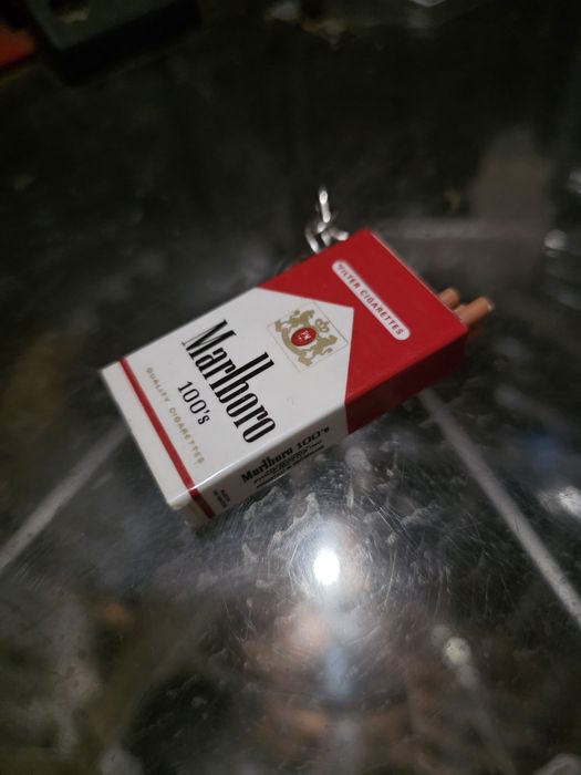 Marlboro Brelok Latarka