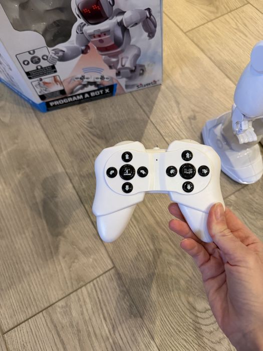 Робот Silverlit Program A Bot X White
