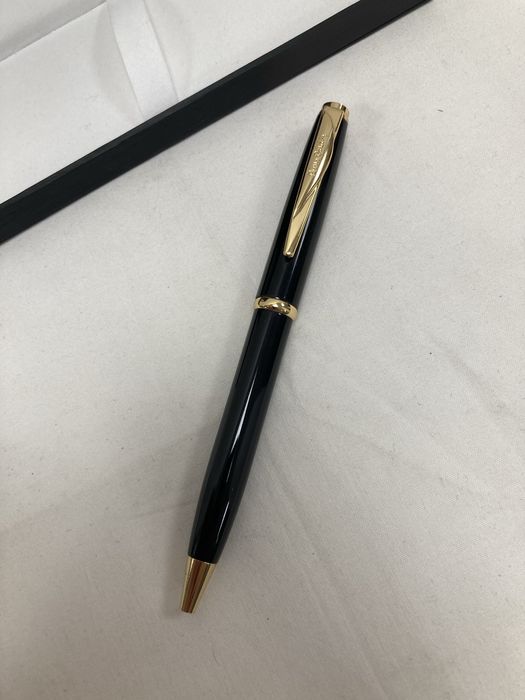 Caneta Esferográfica Momento Pierre Cardin