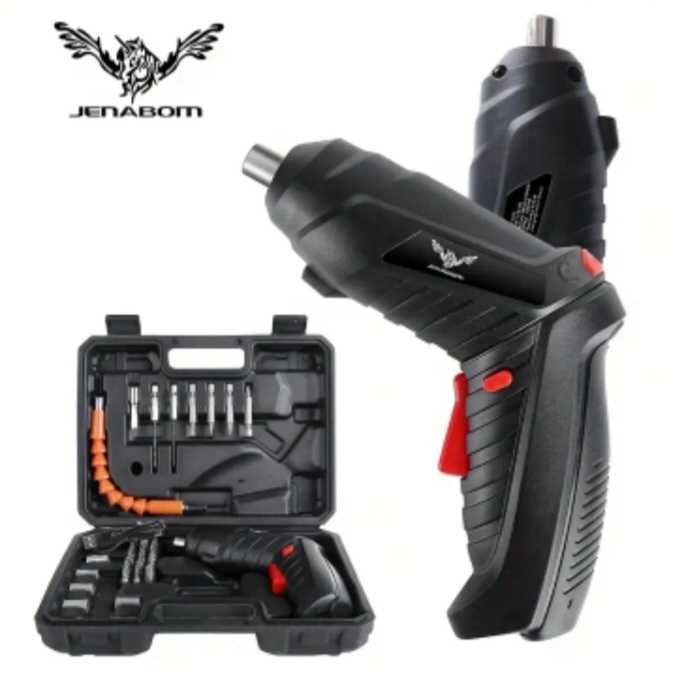 Набор в чемодане,электро отвертка-шуруповерт,47 предметов.